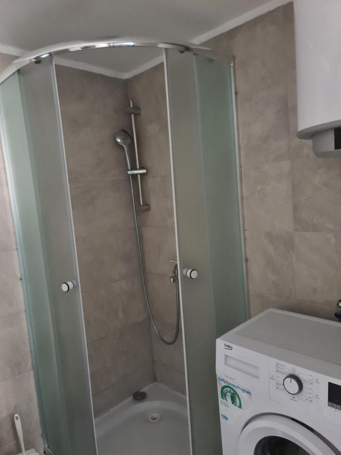 Marton Apartment คิร์ก ภายนอก รูปภาพ
