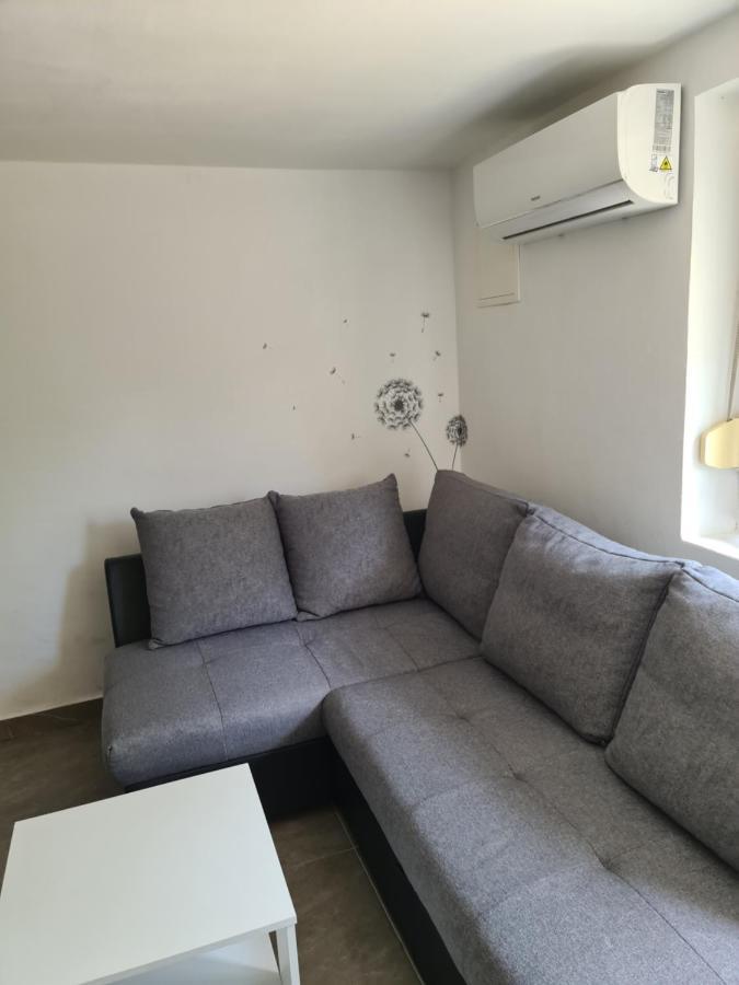 Marton Apartment คิร์ก ภายนอก รูปภาพ