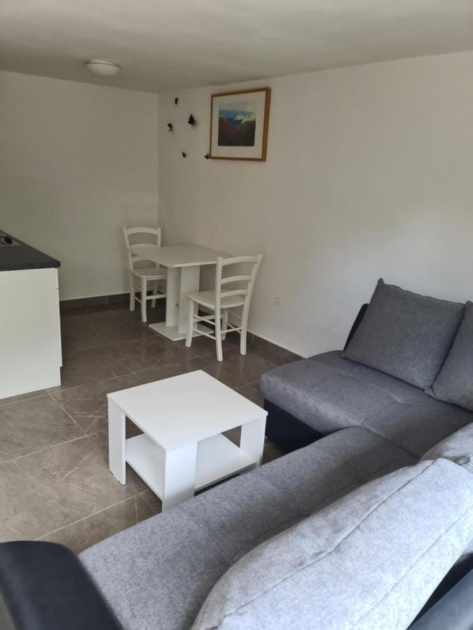 Marton Apartment คิร์ก ภายนอก รูปภาพ