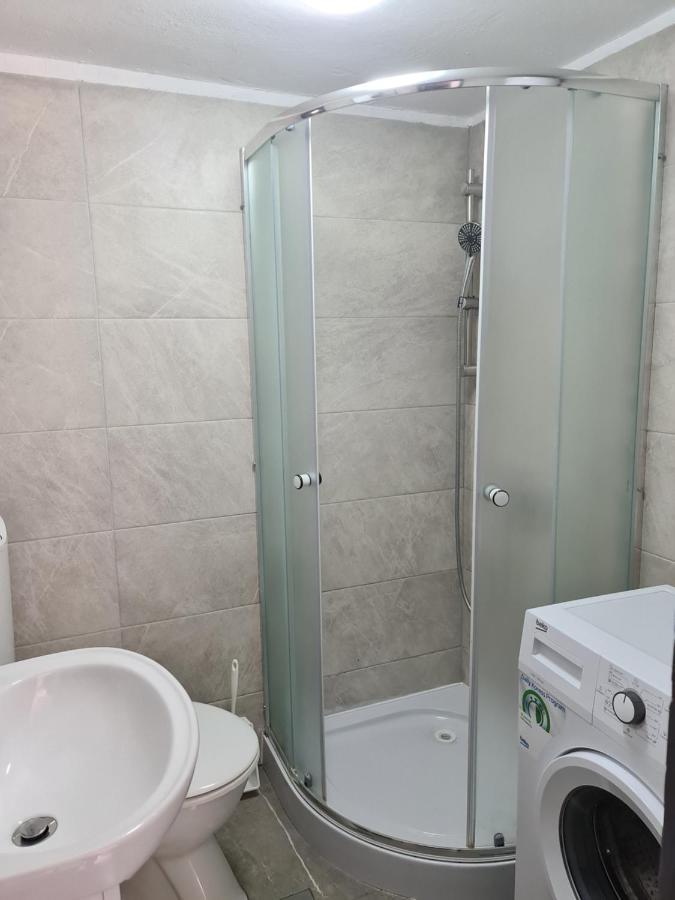Marton Apartment คิร์ก ภายนอก รูปภาพ